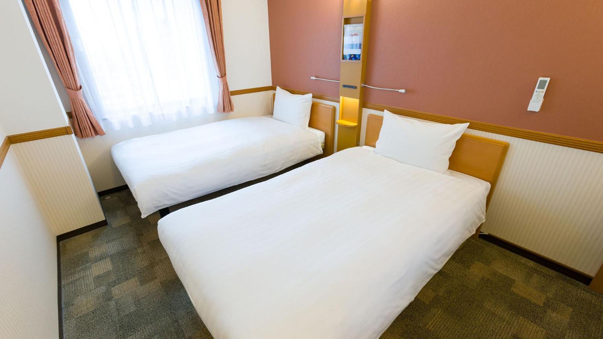Toyoko Inn Himeji Eki Shinkansen Minami Guchi Стая снимка