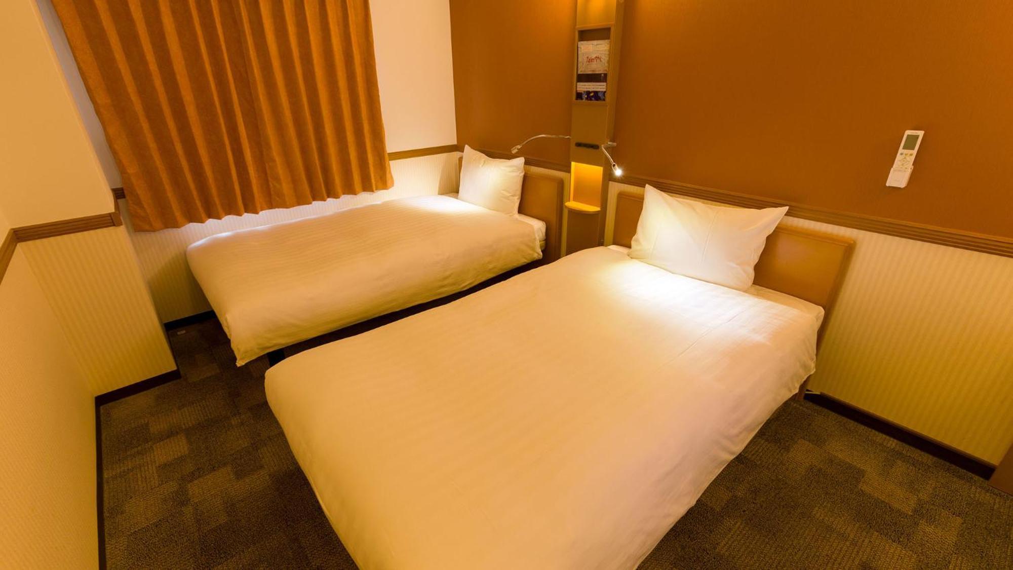 Toyoko Inn Himeji Eki Shinkansen Minami Guchi Стая снимка