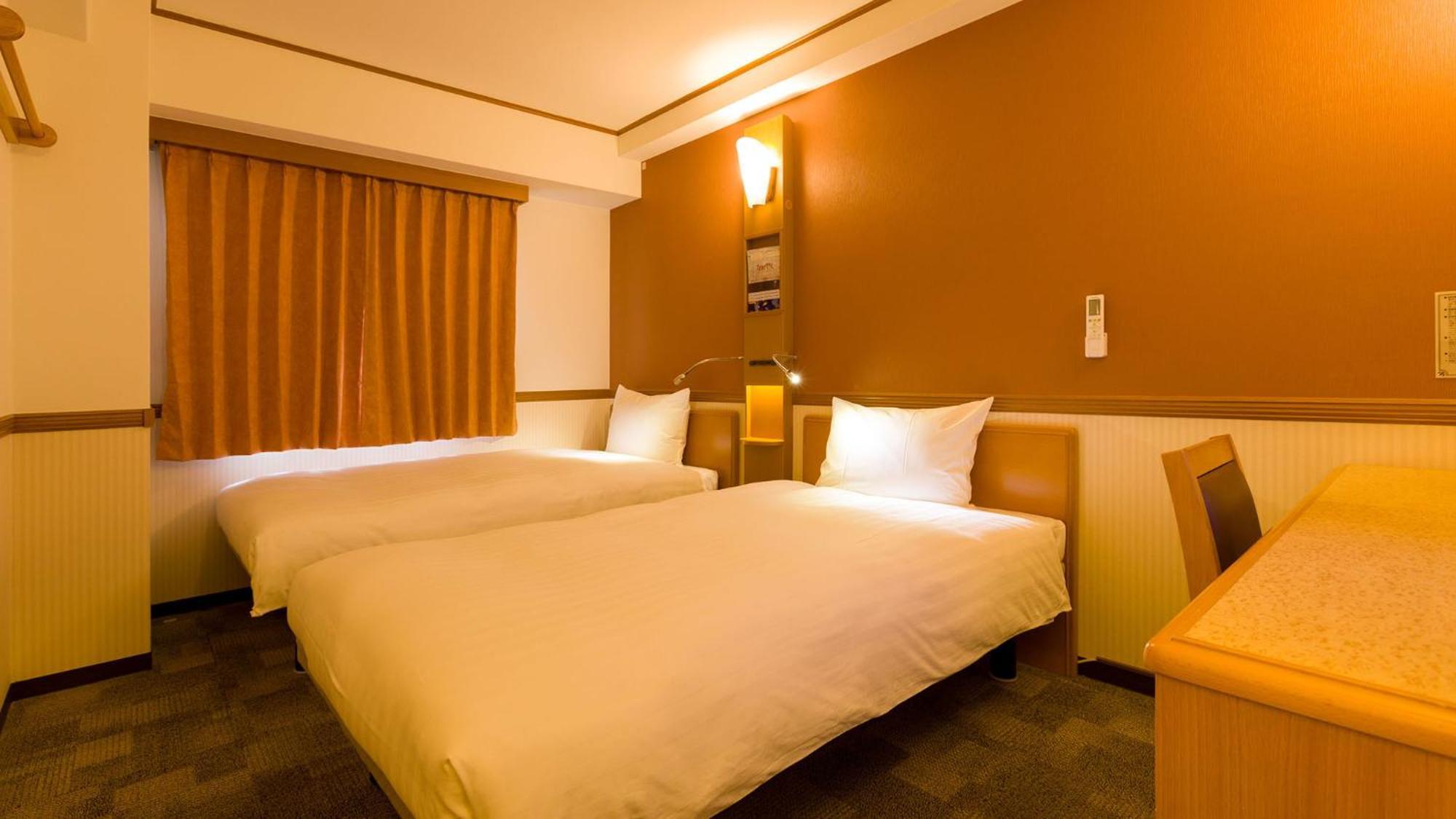 Toyoko Inn Himeji Eki Shinkansen Minami Guchi Стая снимка