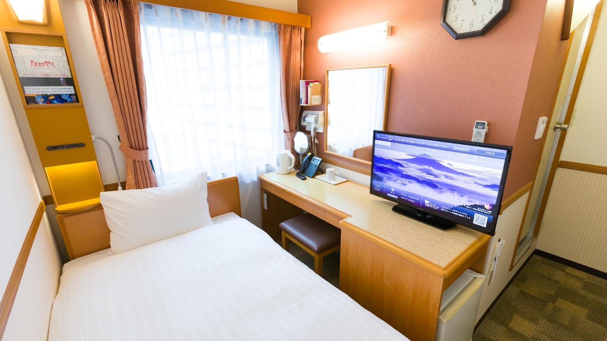 Toyoko Inn Himeji Eki Shinkansen Minami Guchi Стая снимка