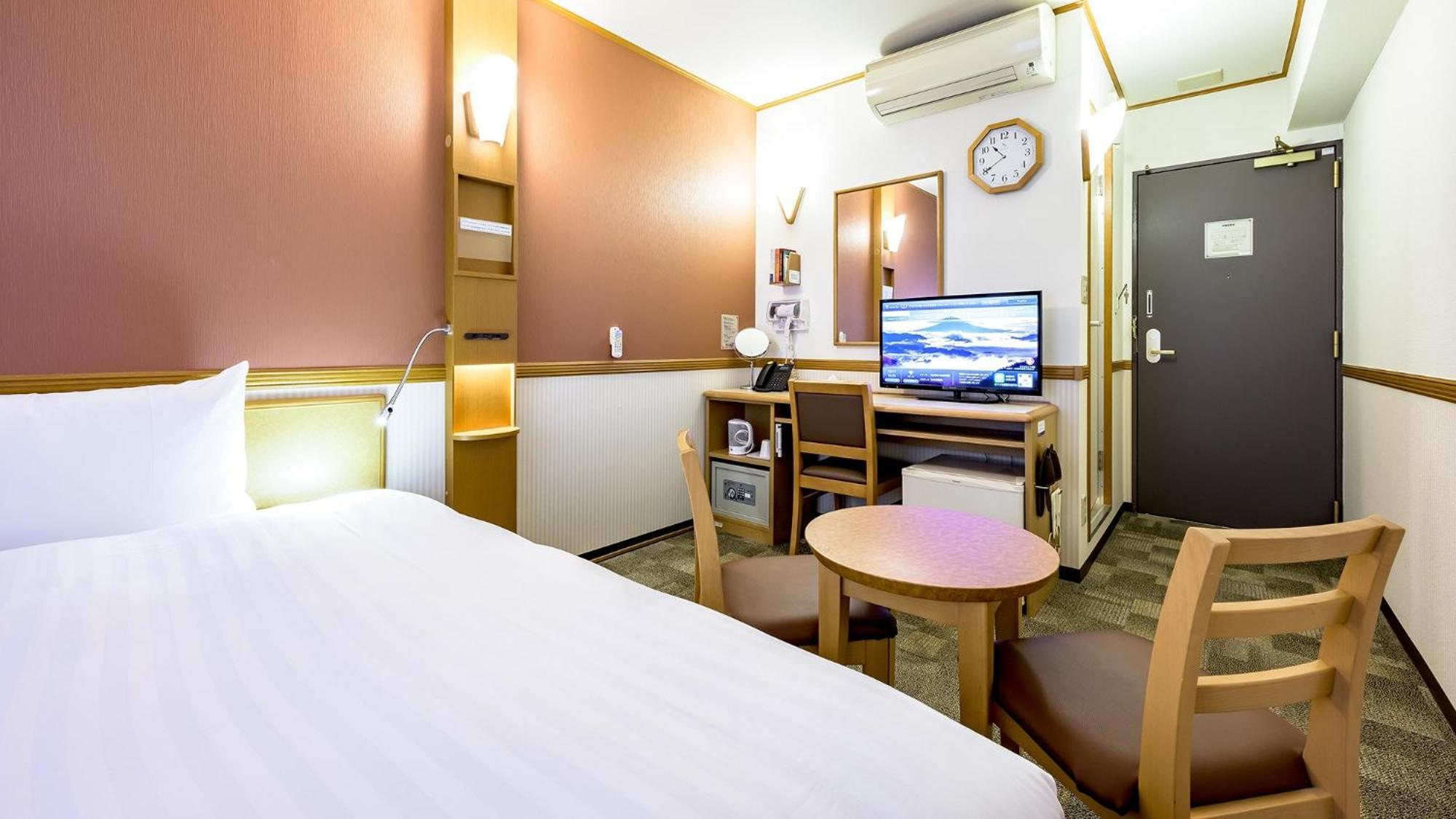 Toyoko Inn Himeji Eki Shinkansen Minami Guchi Стая снимка
