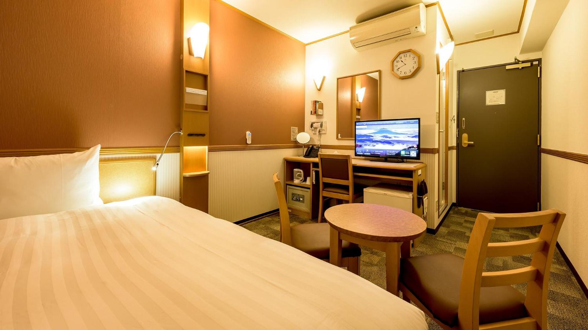 Toyoko Inn Himeji Eki Shinkansen Minami Guchi Стая снимка